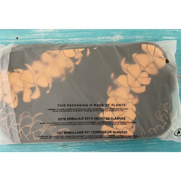 Aloha Collection Super Special limited Edition Puakenikeni Olive Dopp Kit - Picture 2 of 3